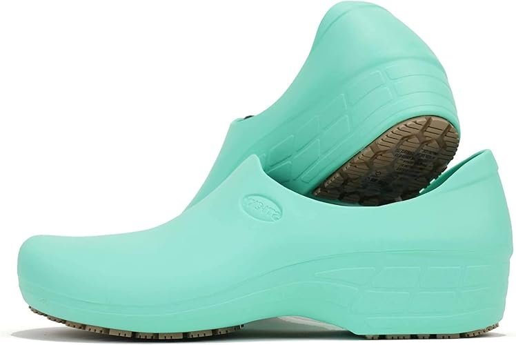 Sticky Waterproof Nursing Shoes for Women Sticky waterproof nursing shoes for women with slip-resistant outsole